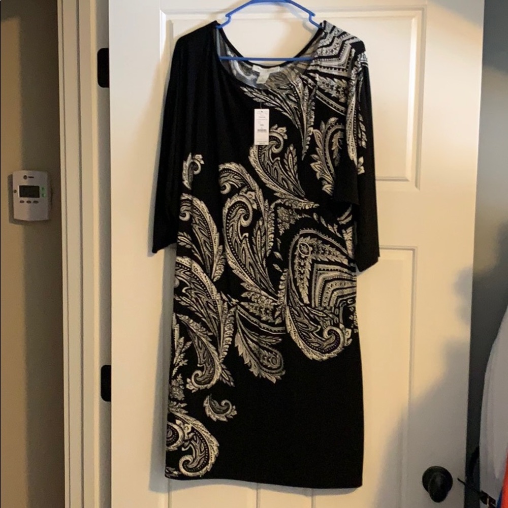 NWT White House black market dress. Size large